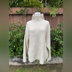 H&M Beige Cozy Wool Blend Turtleneck Size L